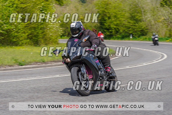 RS2204_12032