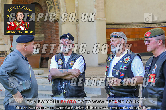 GP2405-5214_LOGO_ON_PHOTO