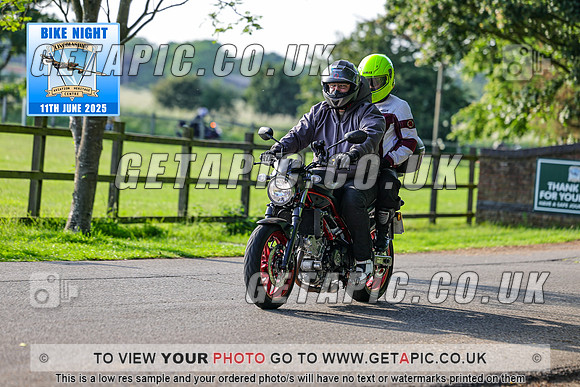 PR2506-06151_LOGO_ON_PHOTO