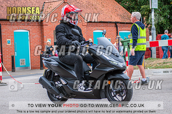 TW2508-5029_LOGO_ON_PHOTO