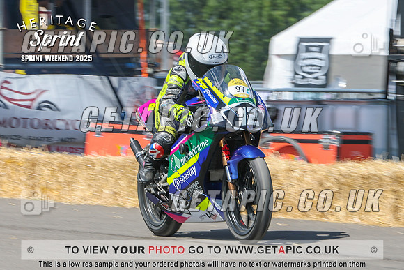 GP2508-3923-C_LOGO_ON_PHOTO