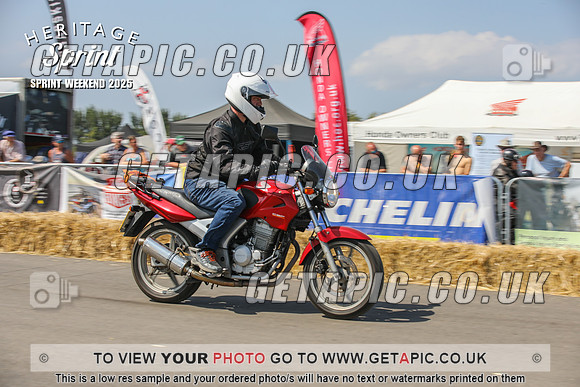 PP2508-3207_LOGO_ON_PHOTO