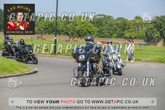 GP2405-4048_LOGO_ON_PHOTO