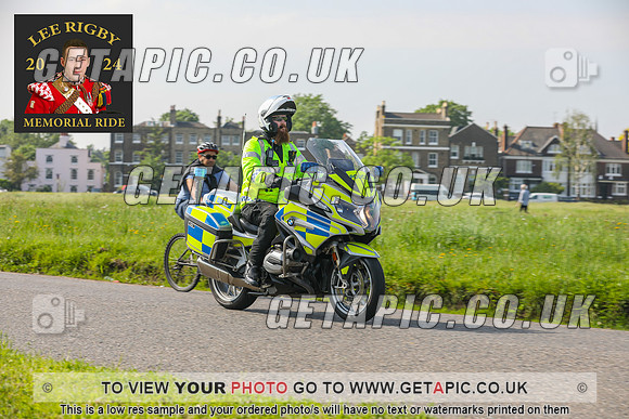 GP2405-3229_LOGO_ON_PHOTO