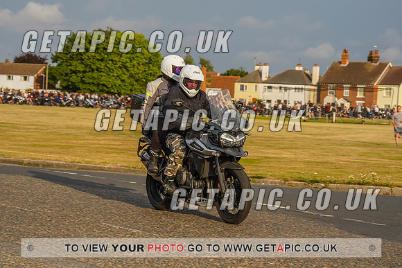 RS2207_8643