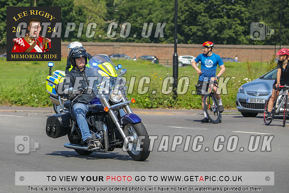 GP2405-4572-C_LOGO_ON_PHOTO
