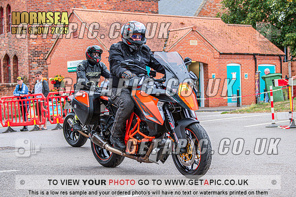 TW2508-1716_LOGO_ON_PHOTO