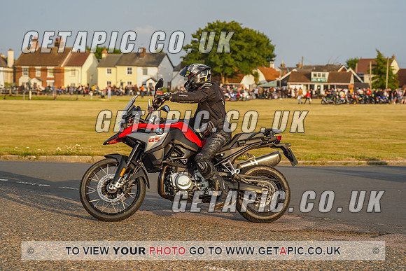 RS2207_9044