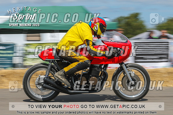 GP2508-4202-C_LOGO_ON_PHOTO