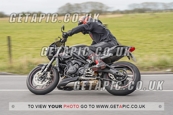 RS2203_6711