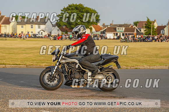 RS2207_9129