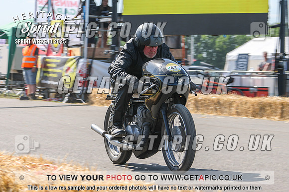 GP2508-6413-C_LOGO_ON_PHOTO