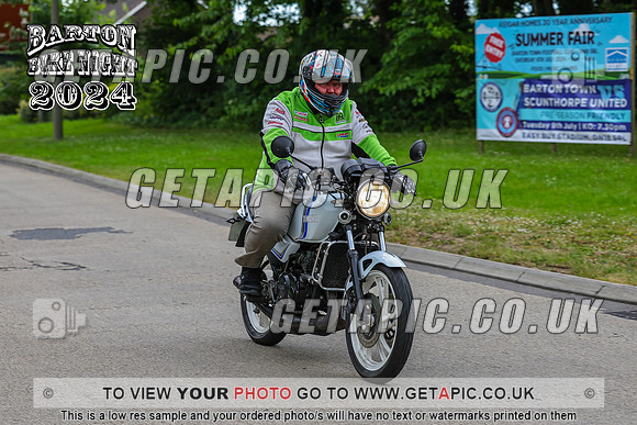 PR2407-9232_LOGO_ON_PHOTO