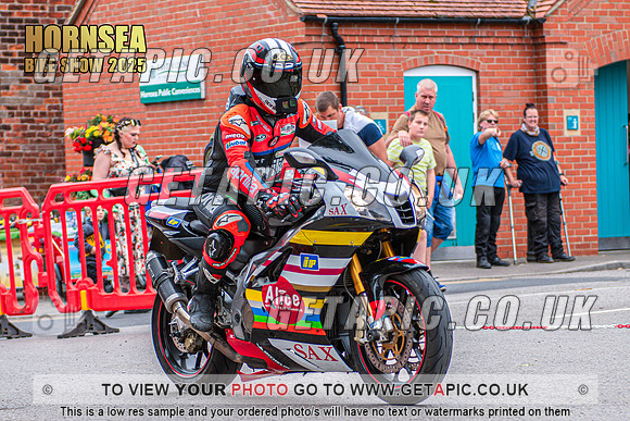 A-TW2508-3560_LOGO_ON_PHOTO