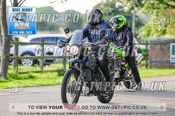 PR2506-07900_LOGO_ON_PHOTO