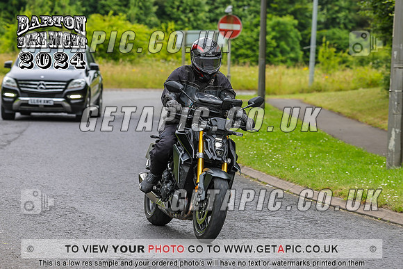 PR2407-098_LOGO_ON_PHOTO