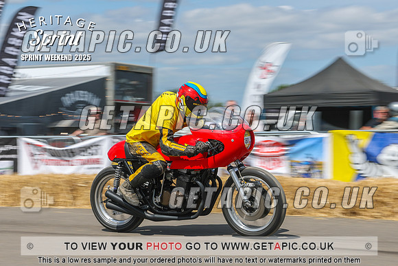 GP2508-4200_LOGO_ON_PHOTO