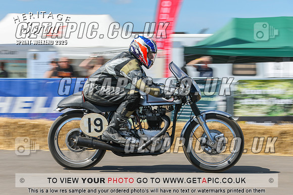 GP2508-5865_LOGO_ON_PHOTO