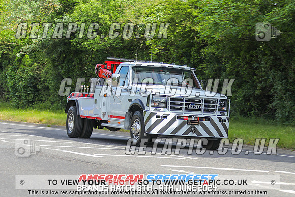 GP2406-3946_LOGO_ON_PHOTO