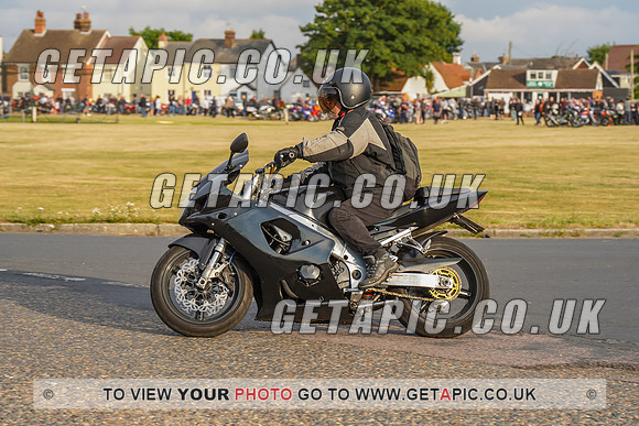 RS2207_8512