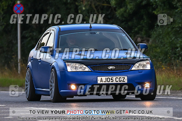 SH2409-0016-C_LOGO_ON_PHOTO