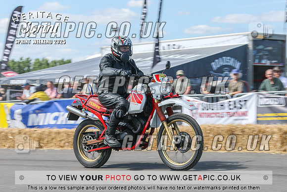 GP2508-5330_LOGO_ON_PHOTO