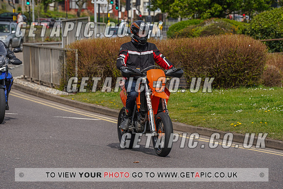 RS2204_6832