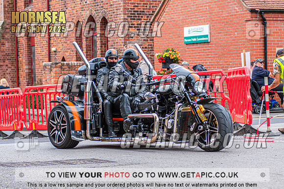 TW2508-2938_LOGO_ON_PHOTO