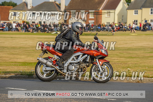RS2207_8492
