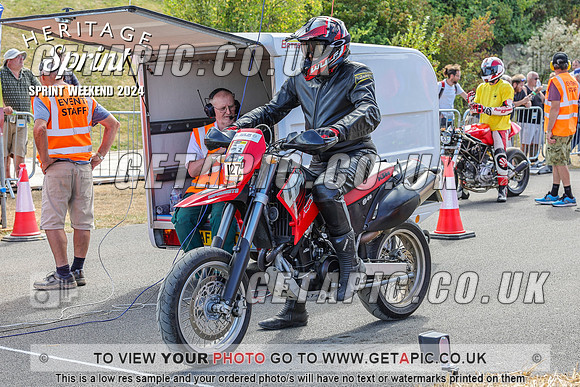PR2408-01565-C_LOGO_ON_PHOTO