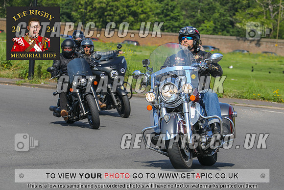 GP2405-4049-C_LOGO_ON_PHOTO