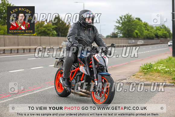 GP2505-027_LOGO_ON_PHOTO