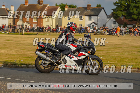 RS2207_8656