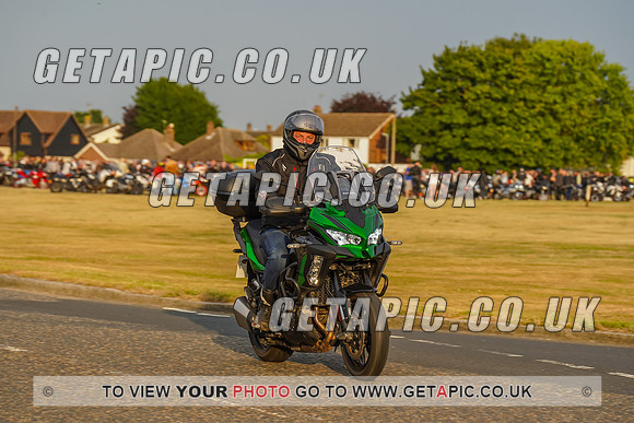 RS2207_9121