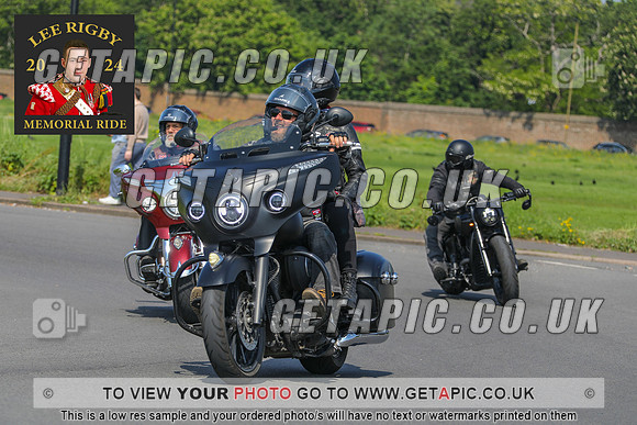 GP2405-4052-C_LOGO_ON_PHOTO