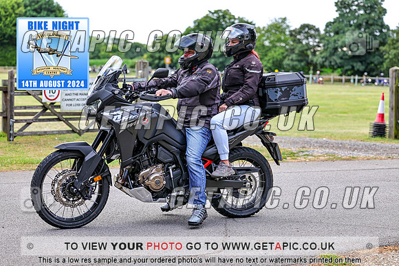 PR2408-12693_LOGO_ON_PHOTO