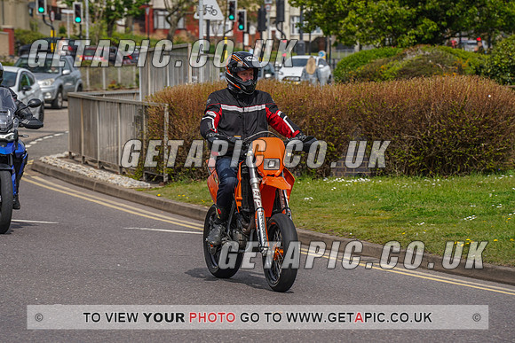 RS2204_6831