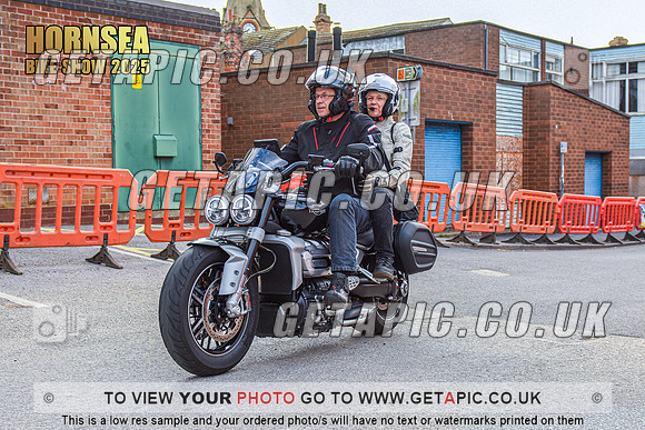 TW2508-002_LOGO_ON_PHOTO