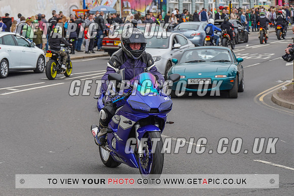 RS2205_13049
