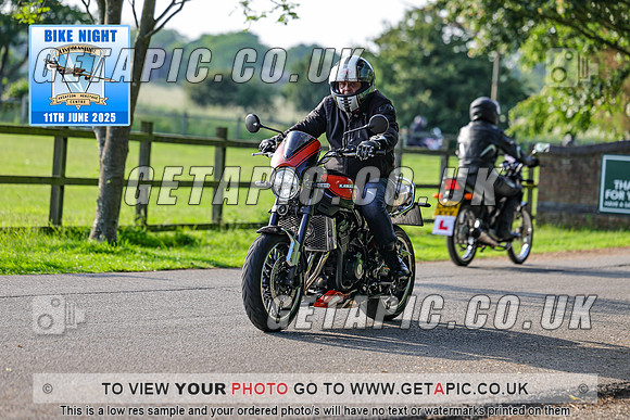 PR2506-06165_LOGO_ON_PHOTO