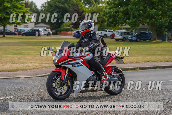 RS2207_6811