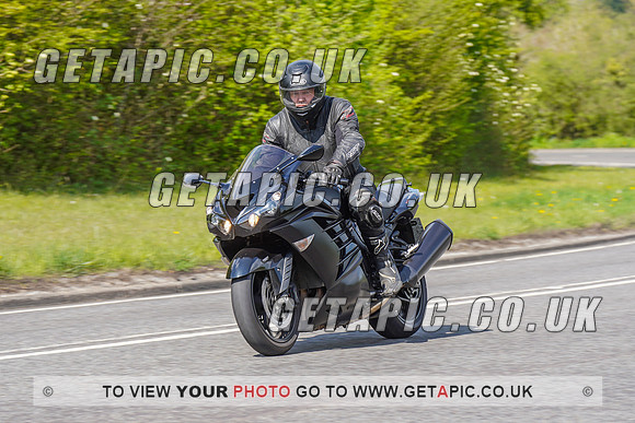 RS2204_12522