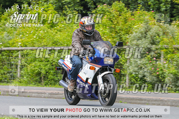 GP2406-1390-C_LOGO_ON_PHOTO