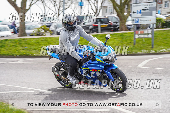 RS2204_10052