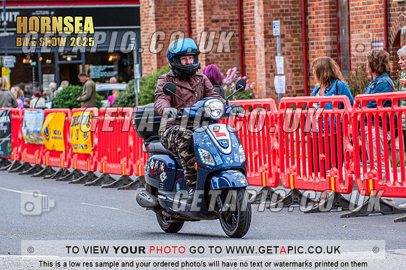 TW2508-0331_LOGO_ON_PHOTO