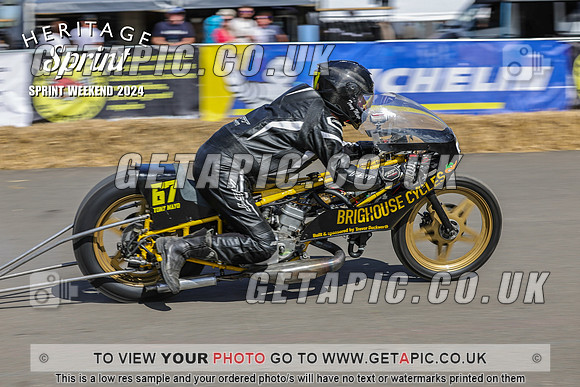 PR2408-00560-C_LOGO_ON_PHOTO