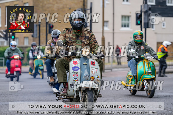 MW2505-20915_LOGO_ON_PHOTO