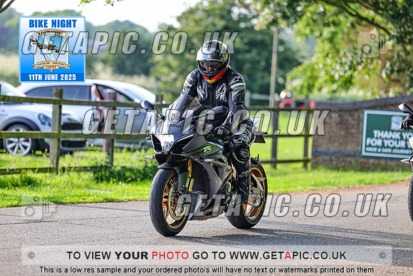 PR2506-07111_LOGO_ON_PHOTO