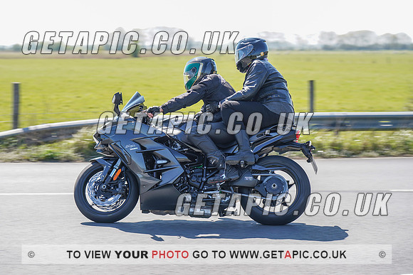 RS2204_2532
