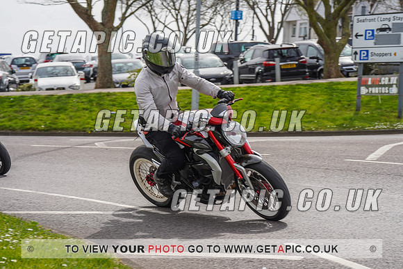 RS2204_10047